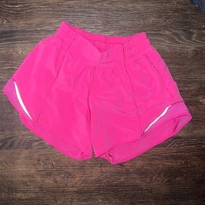 Lululemon Hotty Hot Sonic Pink Low-Rise Lined Short 4”
